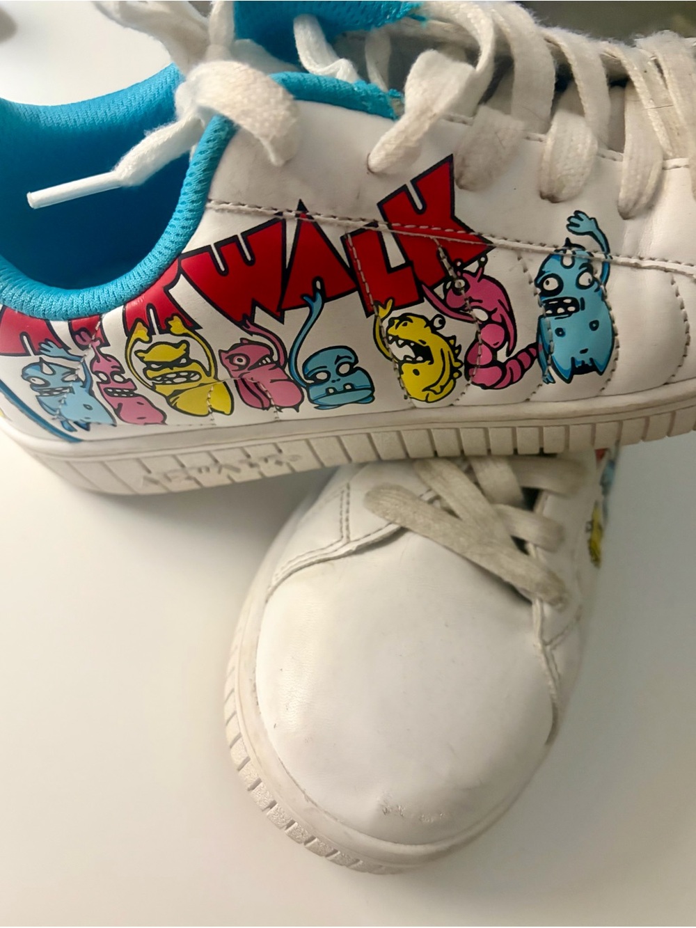 Kids Airwalk Debz Colorful Monster Print and Blue Lining 5.5 M